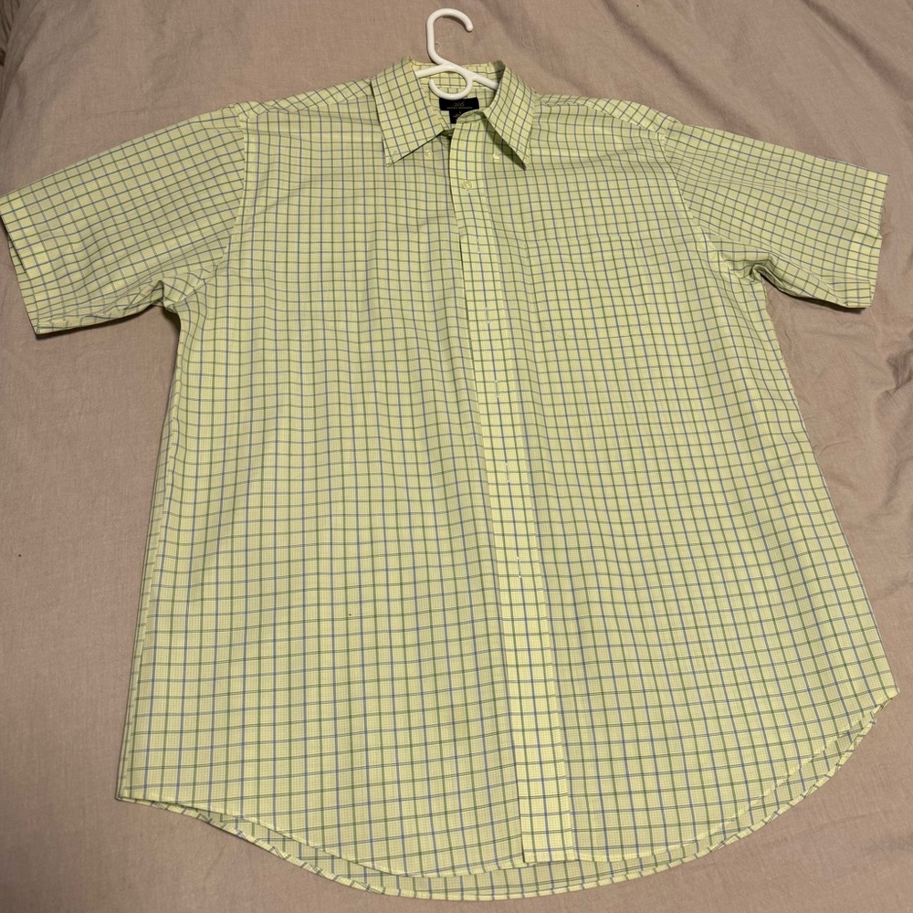 Brooks Brothers 100% Cotton Button Down - Short Sleeve